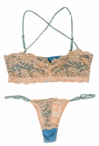 5-EARTH-LOVING-GIFTS-FOR-YOUR-VALENTINE|Bra-thong-set|ko-kidz